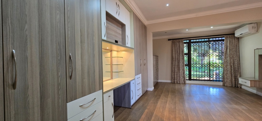 5 Bedroom Property for Sale in Stilfontein Ext 4 North West